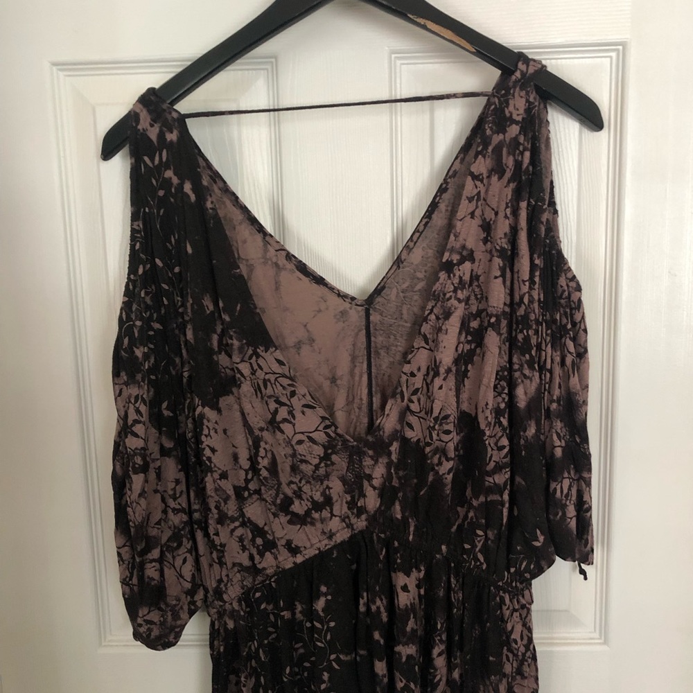 Free People // Flowy Top - Picture 4 of 5
